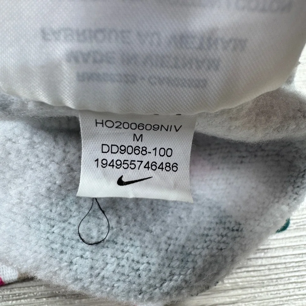Nike Women's Hoodie Floral Camo Pullover White Pink Green Medium Fleece Graphic
